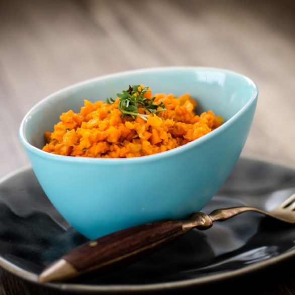 Karottensalat Rezept einfach lecker mit Honig-Limetten Dressing ...