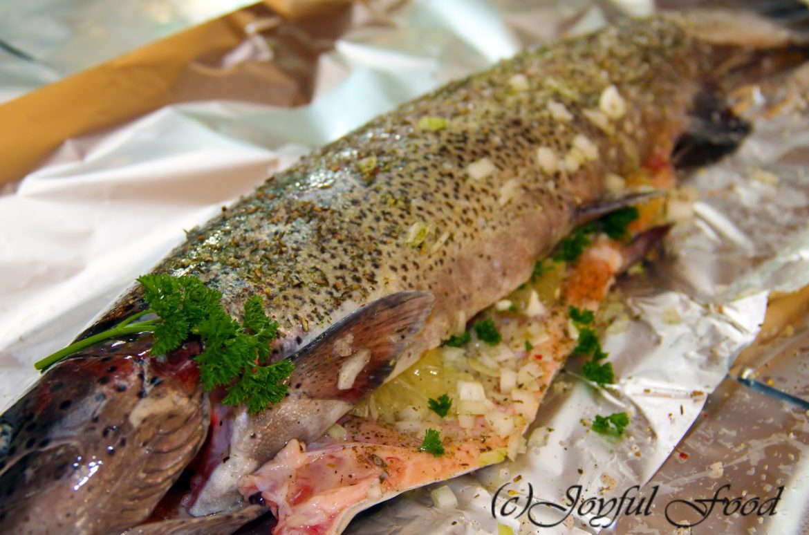 Gegrillter Fisch in Folie | Joyful Food