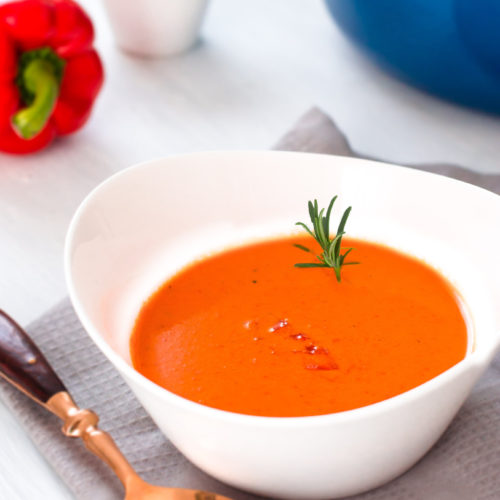 Paprika Suppe mit Ricotta