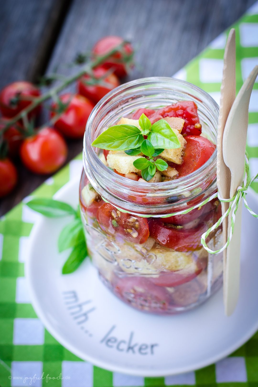 Panzanella - knuspriger Tomaten Brotsalat | Joyful Food