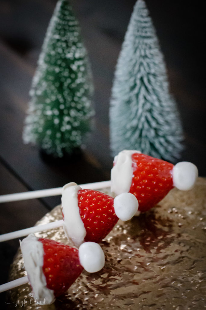 Süße Nikolaus Mützen - eine beerige Überraschung | Joyful Food