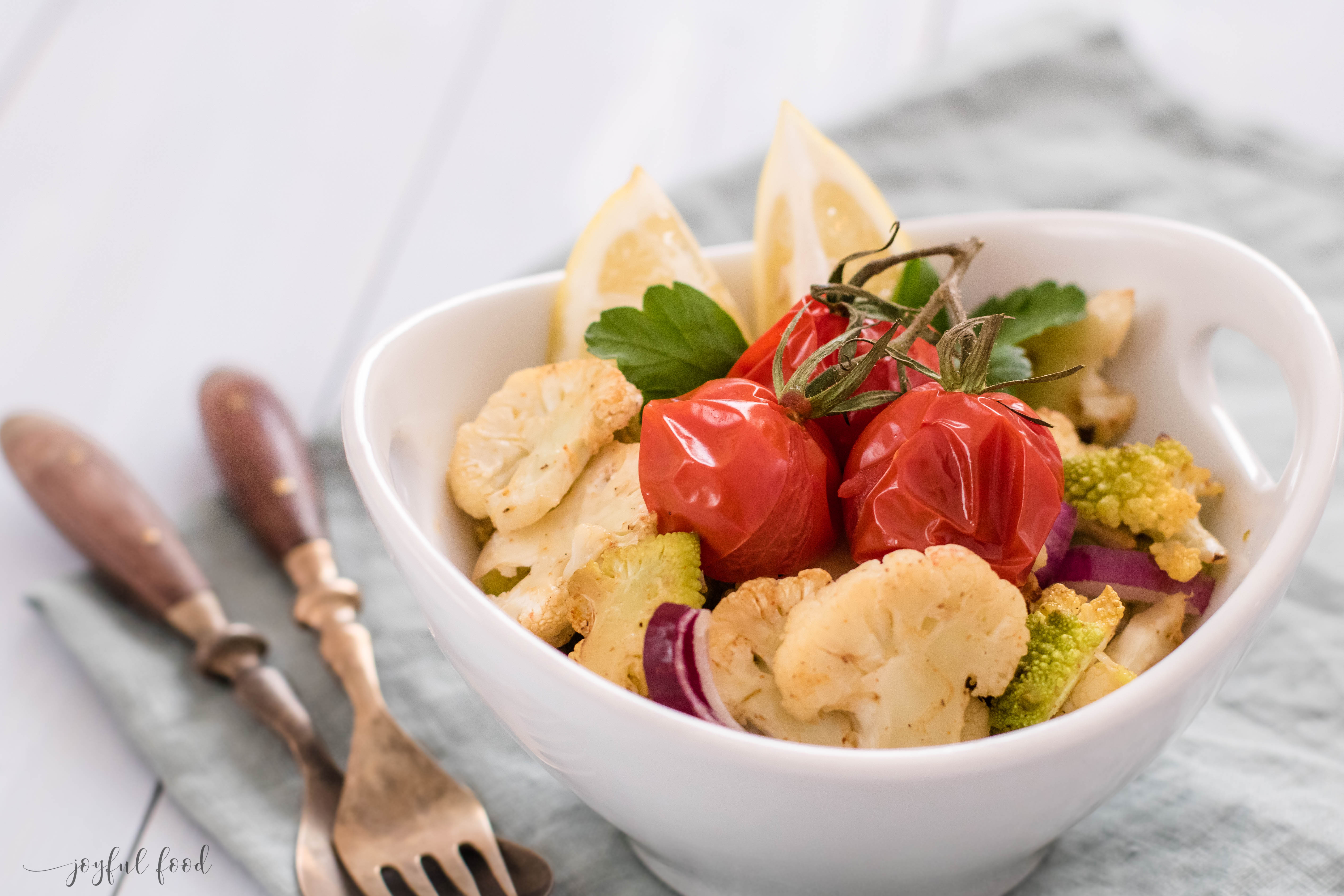 Blumenkohl Salat aromatisch geröstet | Joyful Food