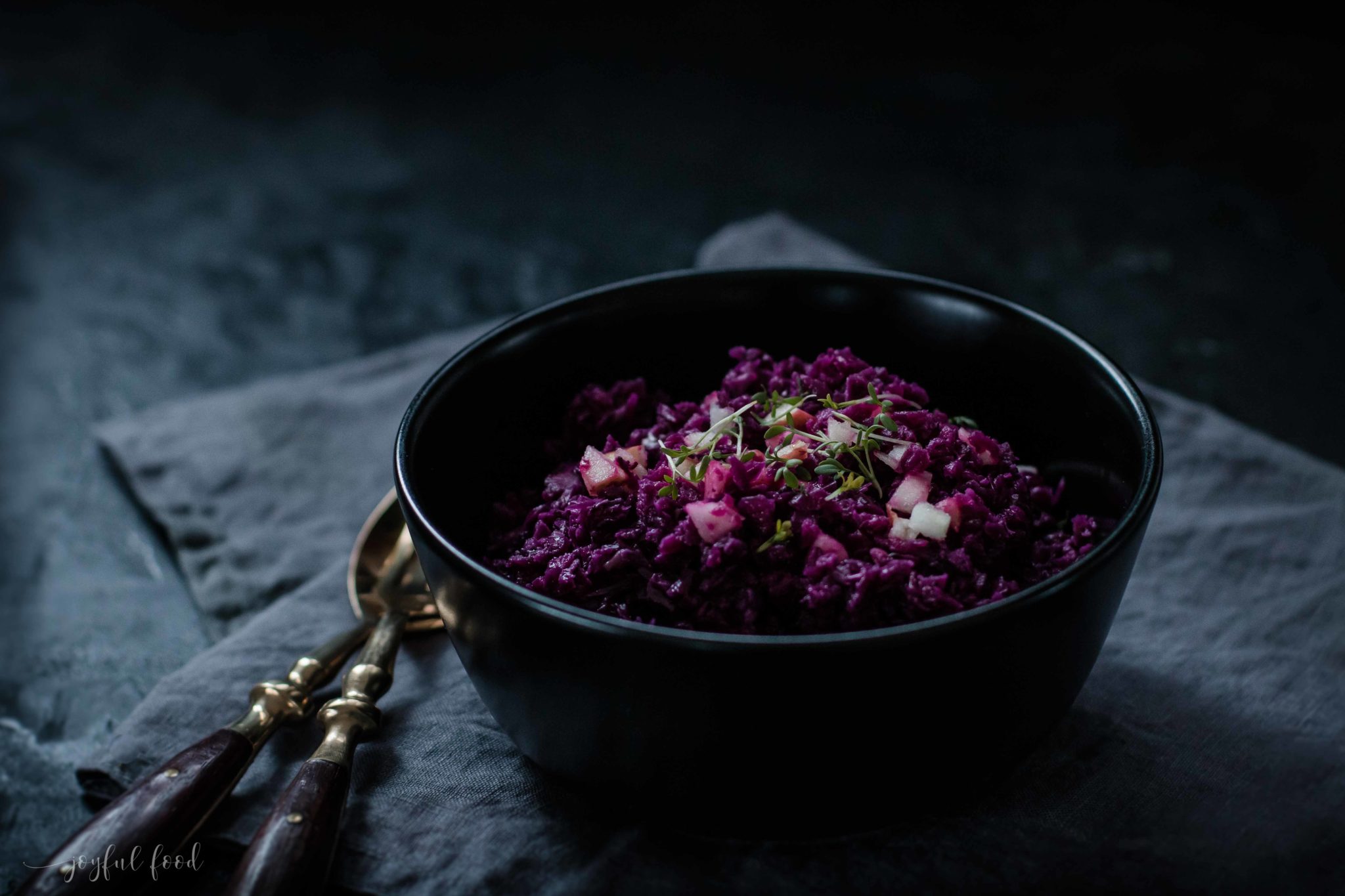 Blaukrautsalat: Rezept für köstlichen und gesunden Rotkohl | Joyful Food