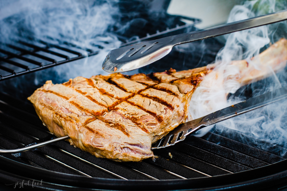 Tomahawk Steak grillen: so gelingt das perfekte Steak | Joyful Food