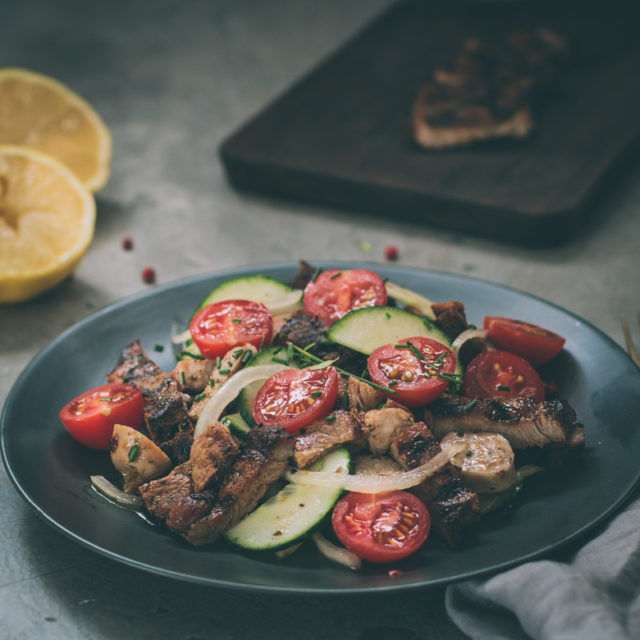 Resteverwertung: Grillfleisch-Salat - leckere Idee für Reste vom ...