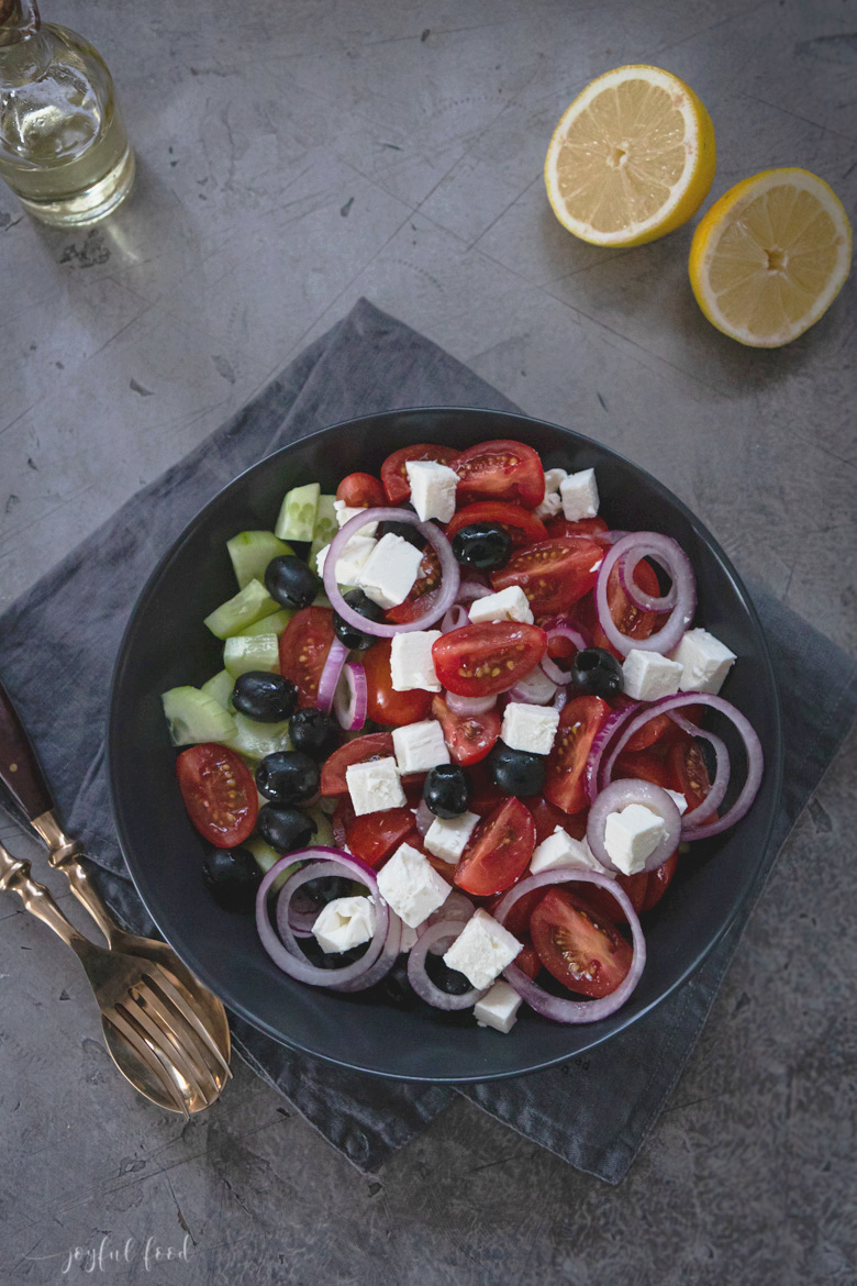 Griechischer Salat: das leckere Rezept mit nur 5 Zutaten | Joyful Food